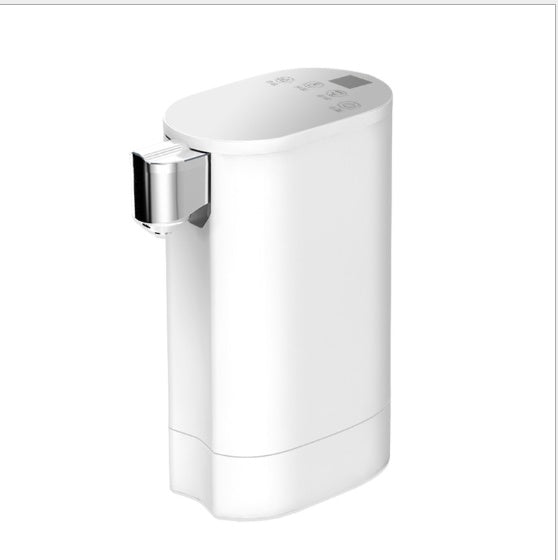 Instant hot water dispenser